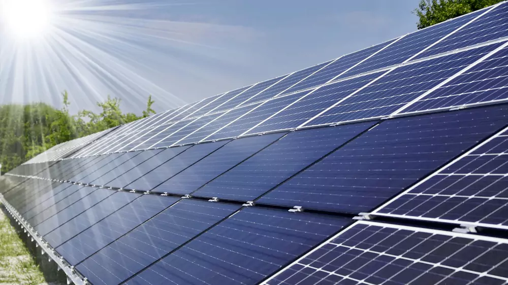La tecnología de automatización de Suzhou Ruital depura con éxito un proyecto de seguidor solar de 160 MW en Shouguang, Shandong
